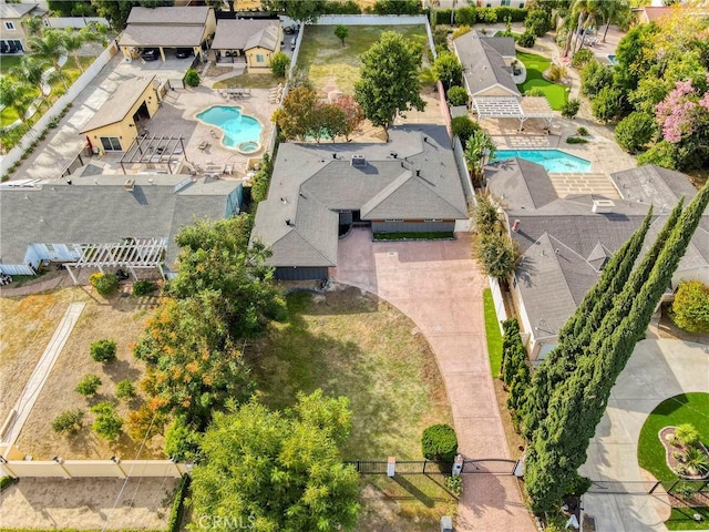 birds eye view of property featuring a residential view