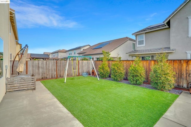 view of yard with a patio