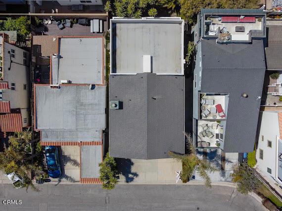 3233 Playa Ct, Oxnard, CA 93035 - drone / aerial view