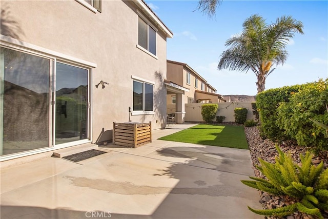 30219 Old Mill Rd, Menifee, CA 92584 - fenced backyard featuring a patio area