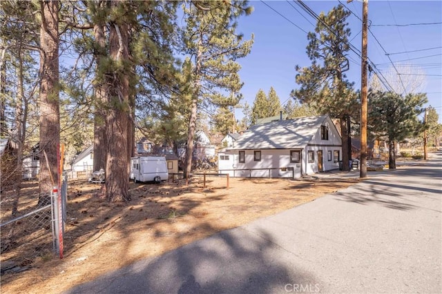 Listing photo 2 for 40162 Esterly Ln, Big Bear Lake CA 92315