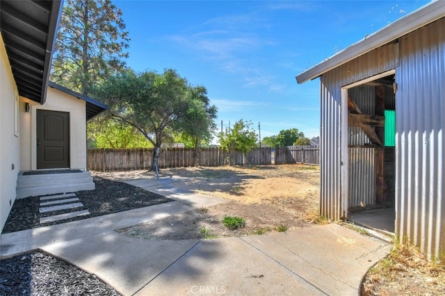 view of yard with a patio