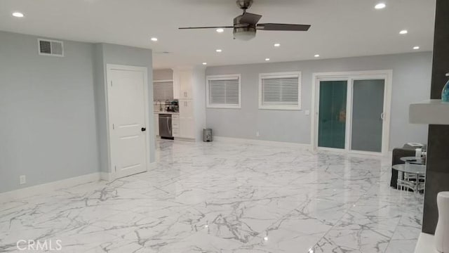 empty room with ceiling fan