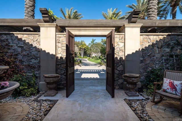 7756 St Andrews Rd, Rancho Santa Fe, CA 92067 - view of gate with a patio area