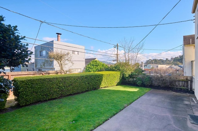 view of yard with a patio