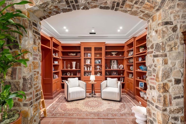 unfurnished room with light tile patterned floors