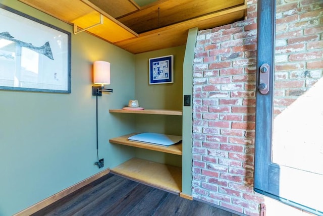 room details featuring wood-type flooring