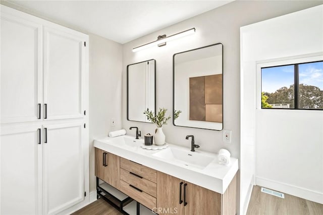 22332 Eagle Rock Way, Laguna Beach, CA 92651 - full bath with wood finished floors and double vanity