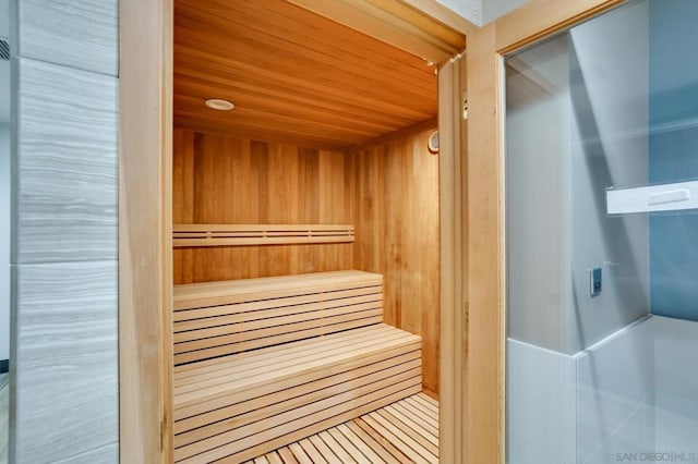 view of sauna / steam room