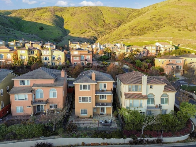 drone / aerial view featuring a mountain view