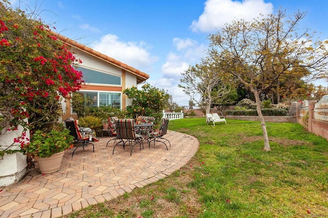 view of yard with a patio