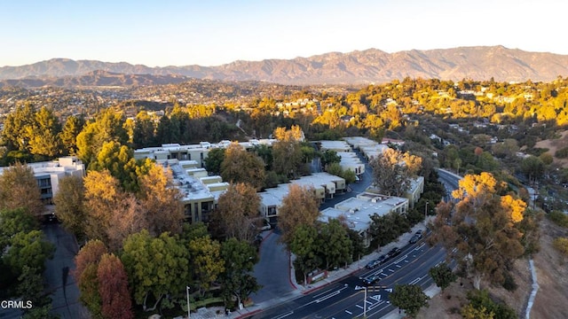 bird's eye view featuring a mountain view