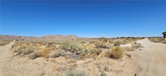 Listing photo 2 for 800 Morningside Rd, Lucerne Valley CA 92356