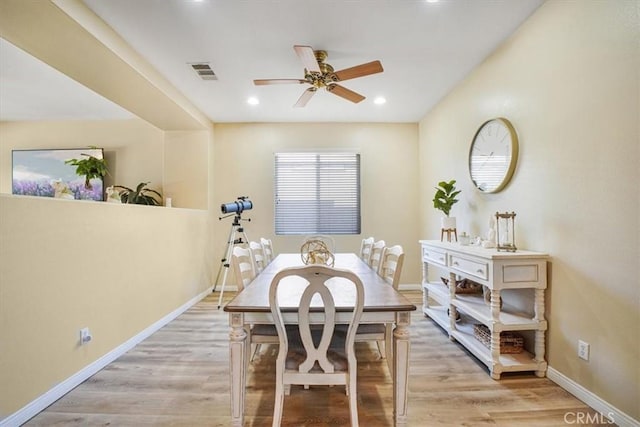 dining area featuring ceiling fan, light wood-style flooring, recessed lighting, visible vents, and baseboards