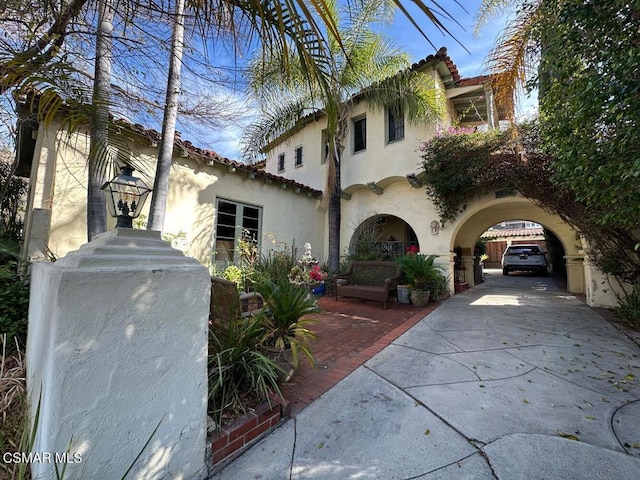 view of mediterranean / spanish-style home