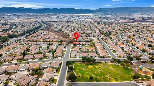 bird's eye view featuring a mountain view