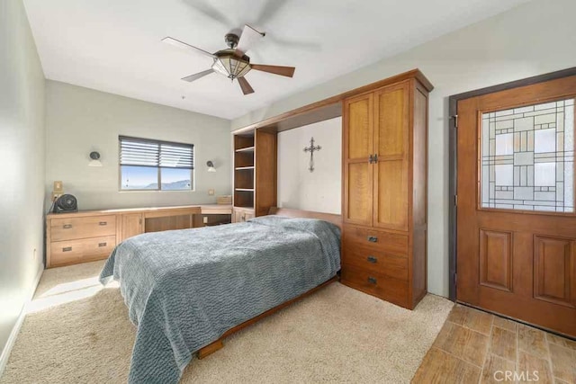 bedroom featuring ceiling fan