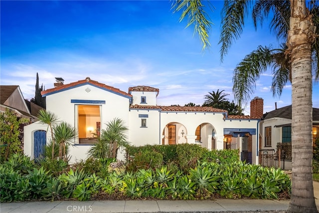 view of mediterranean / spanish-style house