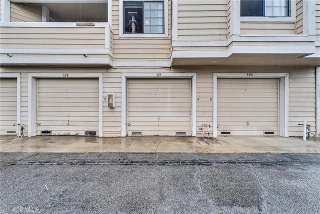 4900 N Grand Ave Unit 325, Covina, CA 91724 - view of garage