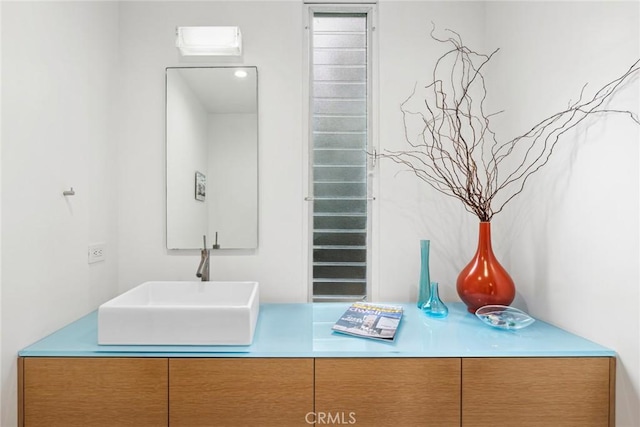 1900 Catalina St, Laguna Beach, CA 92651 - bathroom featuring vanity