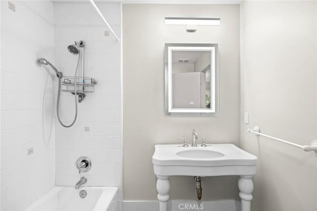 1900 Catalina St, Laguna Beach, CA 92651 - bathroom featuring shower / bathing tub combination