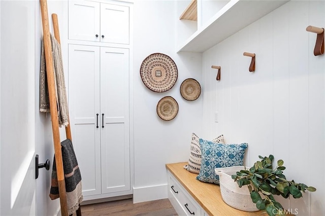 409 39th St, Newport Beach, CA 92663 - mudroom featuring wood finished floors and baseboards