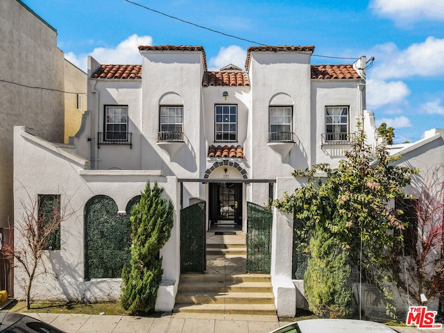 view of mediterranean / spanish home