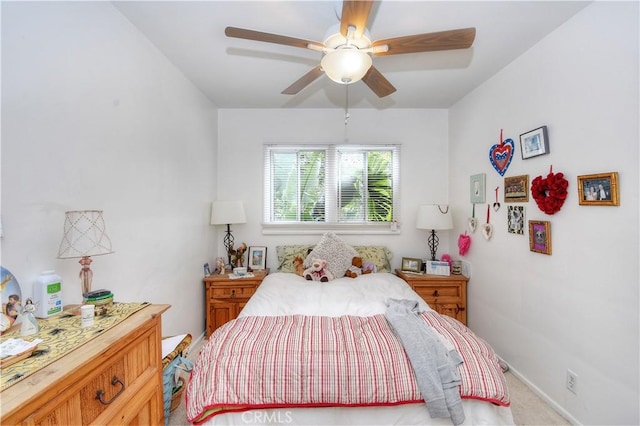 bedroom with ceiling fan