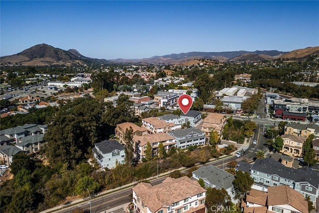 bird's eye view featuring a mountain view