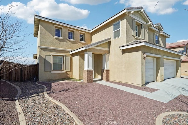 view of front facade featuring a garage