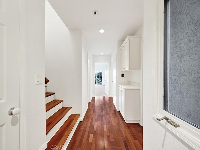 931 Gardenia Way, Corona Del Mar, CA 92625 - corridor with dark wood-style floors, recessed lighting, baseboards, and stairway