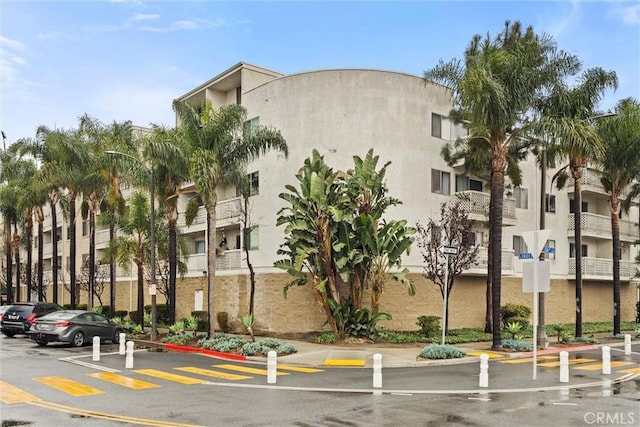 3565 Linden Ave Unit 220, Long Beach, CA 90807 - view of building exterior featuring uncovered parking