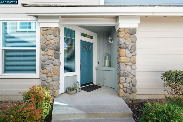 view of entrance to property