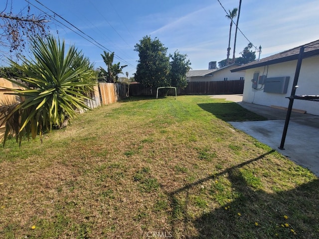 view of yard with a patio