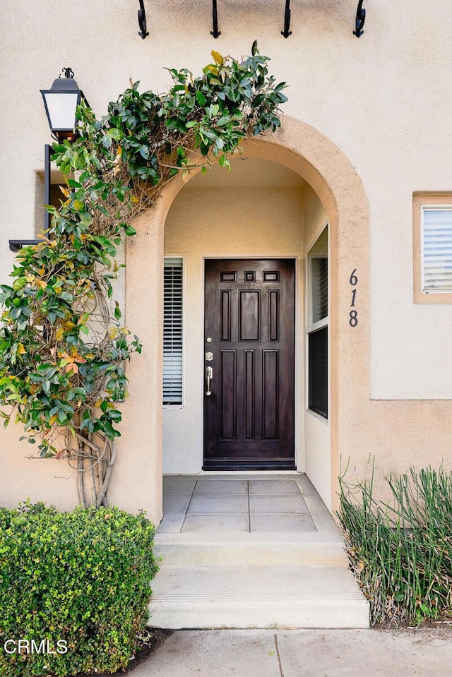 view of property entrance