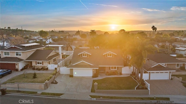 view of aerial view at dusk