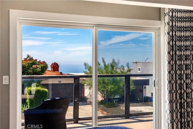 920 Quivera St, Laguna Beach, CA 92651 - view of entryway