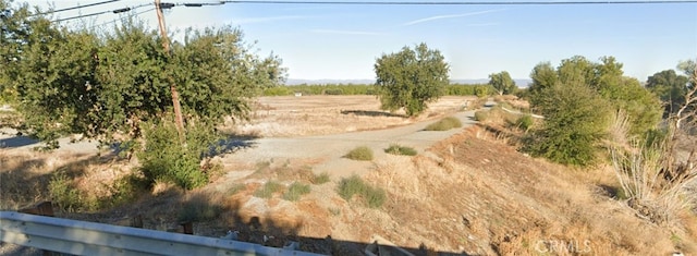 Listing photo 3 for 8798 State Highway 99w, Gerber CA 96035