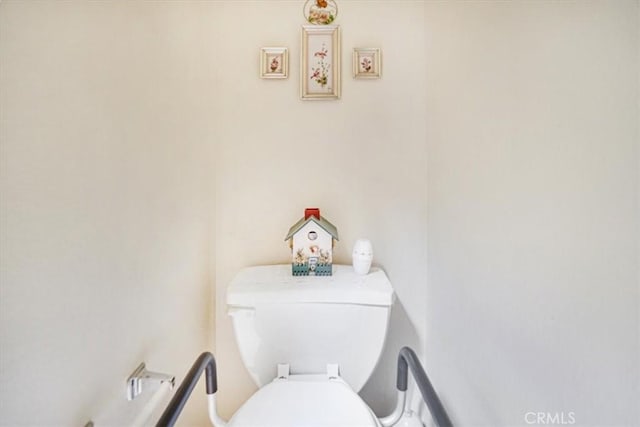 1308 Pleasant Valley Ave, Banning, CA 92220 - view of bathroom