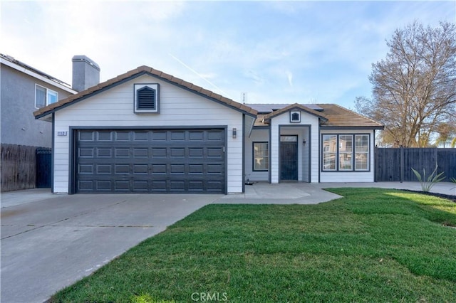 ranch-style home with a front yard