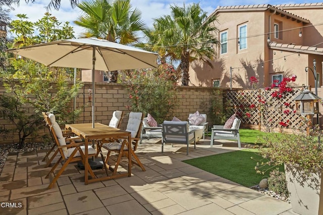 view of patio / terrace with outdoor lounge area