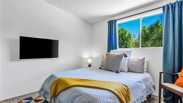 250 W Cortez Rd, Palm Springs, CA 92262 - bedroom with baseboards