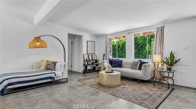 250 W Cortez Rd, Palm Springs, CA 92262 - living room with finished concrete flooring
