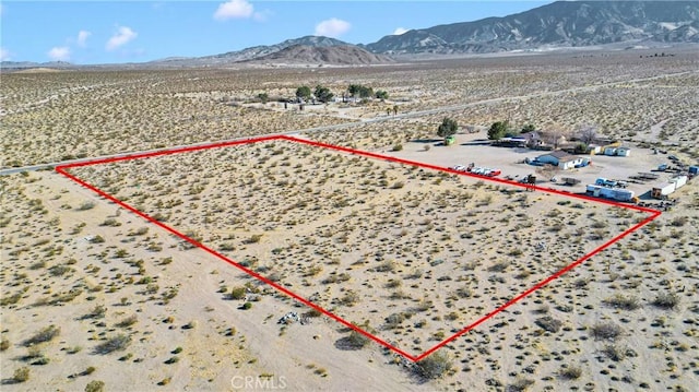 Listing photo 3 for 1 Crystal Creek Rd, Lucerne Valley CA 92356