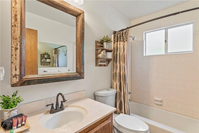 26619 Bel Air Ct, Lake Arrowhead, CA 92352 - full bath with toilet, vanity, and shower / bath combination with curtain