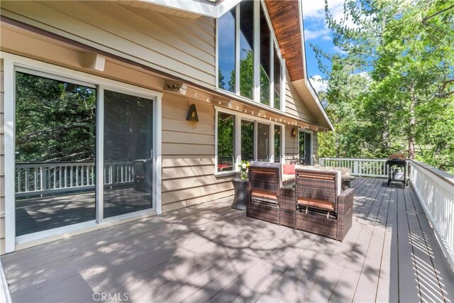 26619 Bel Air Ct, Lake Arrowhead, CA 92352 - deck with an outdoor living space