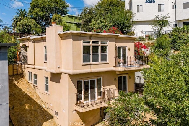3822 Clayton Ave, Los Angeles, CA 90027 - rear view of house with stucco siding