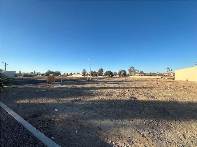 Listing photo 2 for 160 N Lovekin Blvd, Blythe CA 92225