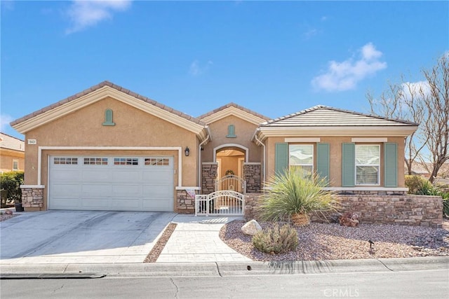 view of front of property featuring a garage