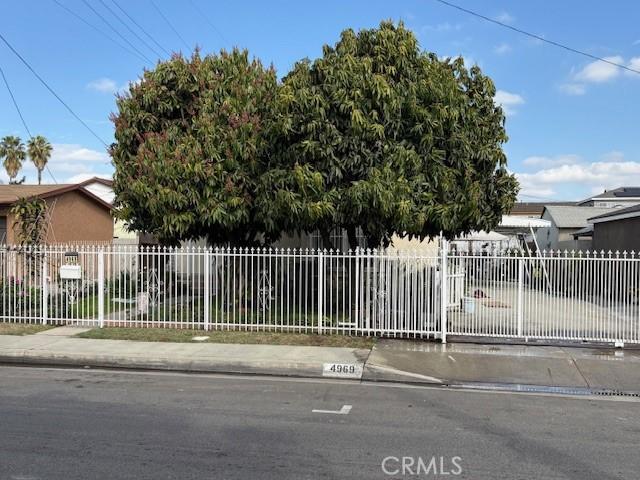 view of obstructed view of property